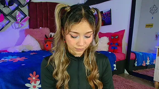 alisson zafiro  online show from 02.22.25