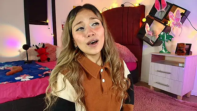 alisson zafiro  online show from 03.12.25