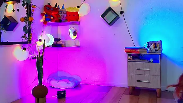 alisson zafiro  online show from 06.14.26