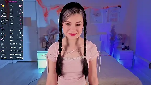 Lil Amelie online show from 11.08.25