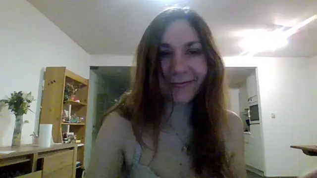 JasmineGlamour online show from 03.18.26