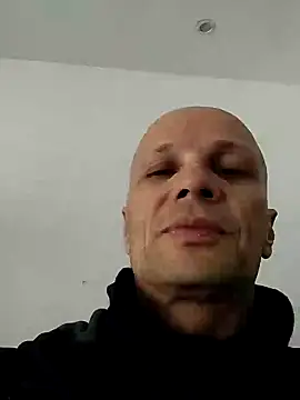 Snapshot of wedge75 chatting on 12.02.24 wedge75 online show from 12.02.24