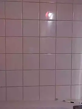 Snapshot of wedge75 chatting on 12.03.24 wedge75 online show from 12.03.24