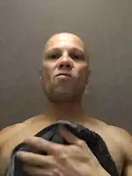 Snapshot of wedge75 chatting on 12.27.24 wedge75 online show from 12.27.24