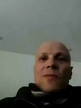 Snapshot of wedge75 chatting on 01.25.25 wedge75 online show from 01.25.25