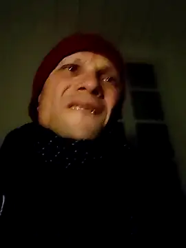 Snapshot of wedge75 chatting on 10.01.25 wedge75 online show from 10.01.25