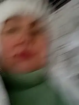 Snapshot of FantasyMichelle chatting on 12.19.24 FantasyMichelle online show from 12.19.24