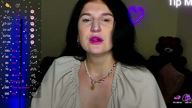 Alianna Solo Kisses online show from 06.05.26