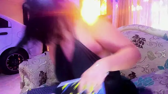 Snapshot of MelannyBell chatting on 01.18.25 MelannyBell online show from 01.18.25