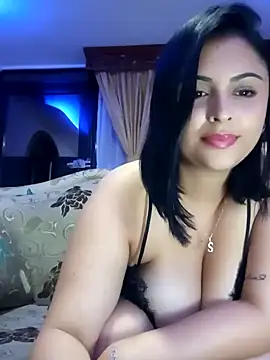 Snapshot of MelannyBell chatting on 01.25.25 MelannyBell online show from 01.25.25