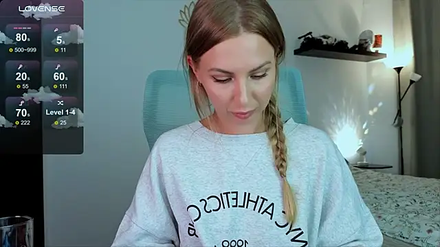 Snapshot of Sp1cyme chatting on 10.28.25 Sp1cyme online show from 10.28.25