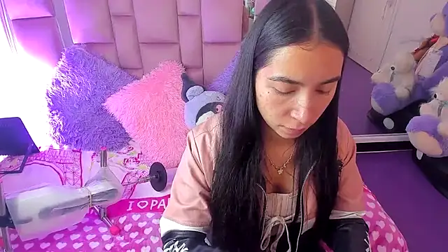 AriadnaCappelletty online show from 04.25.26