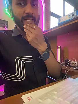 Snapshot of yourluckyfuckboy chatting on 03.31.26 yourluckyfuckboy online show from 03.31.26