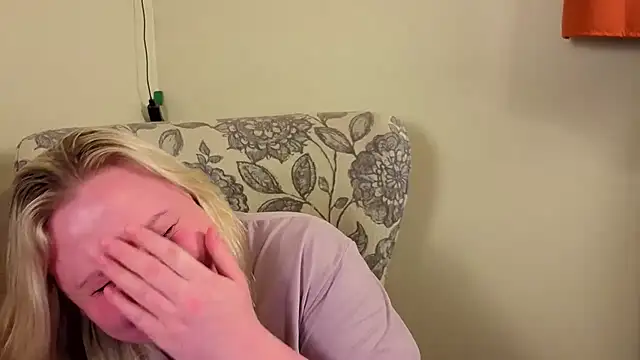 PhatAssBlond online show from 06.24.26