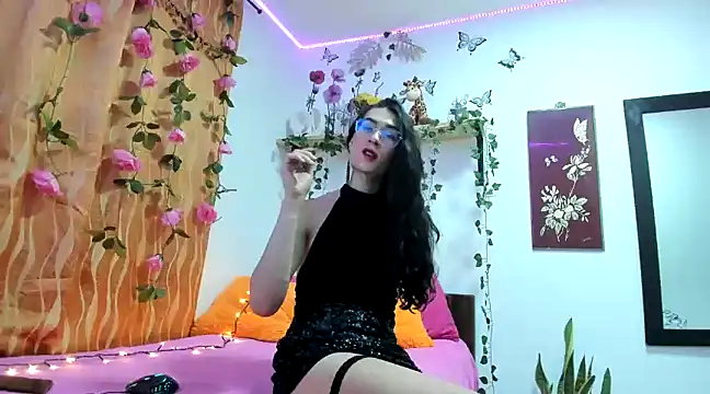 Snapshot of anasttacia_210 chatting on 02.01.25 anasttacia 210 online show from 02.01.25