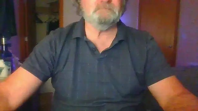 Snapshot of Doherty10 chatting on 01.08.26 Doherty10 online show from 01.08.26