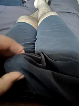 Snapshot of SplitPrestige19 chatting on 12.01.25 SplitPrestige19 online show from 12.01.25