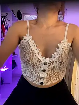 lia huan online show from 09.30.25