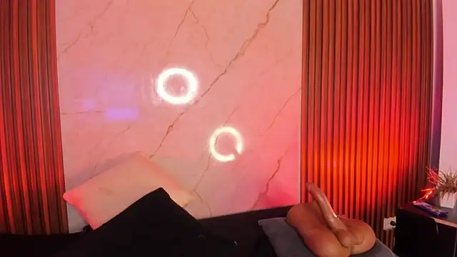 Emiilycollins online show from 03.13.25