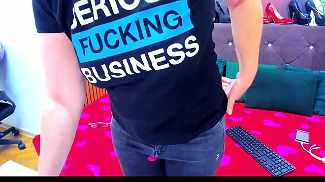 Lilly hott online show from 10.08.25