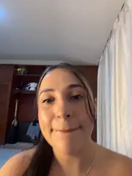 Snapshot of Taylortits chatting on 03.11.26 Taylortits online show from 03.11.26