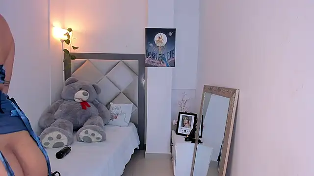 Adria ross online show from 02.12.25