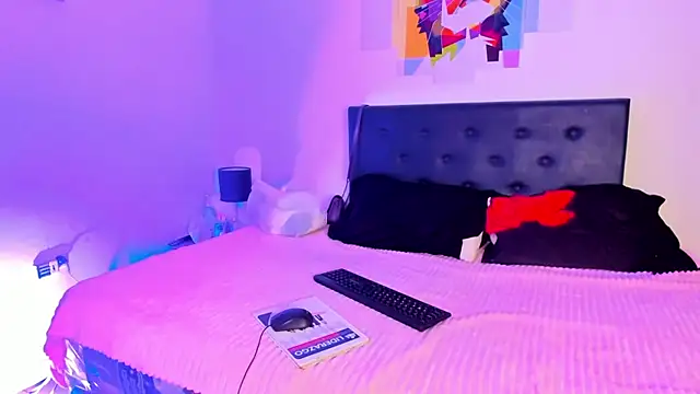 brenda sofia2 online show from 10.30.25