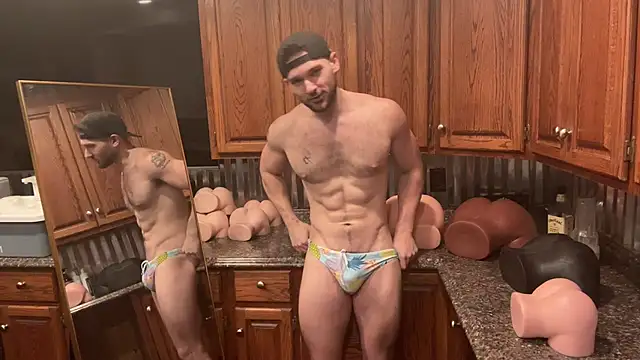 Snapshot of AlphaZack_14 chatting on 02.14.25 AlphaZack 14 online show from 02.14.25