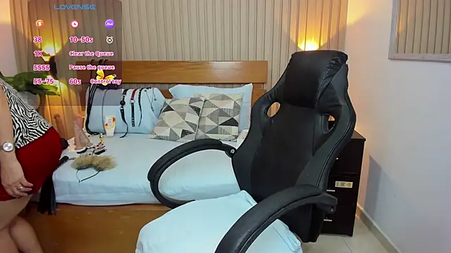 luciana ballesteros  online show from 02.18.25