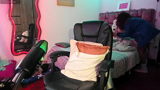 ladyrd1 online show from 01.10.25