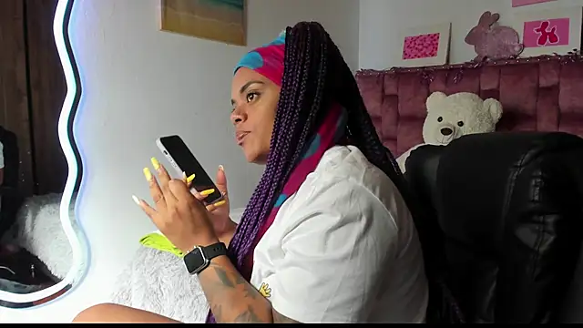 ladyrd1 online show from 10.19.25