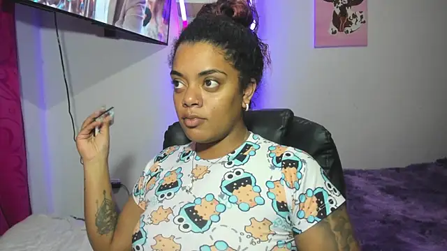 Snapshot of ladyrd1 chatting on 01.10.26 ladyrd1 online show from 01.10.26