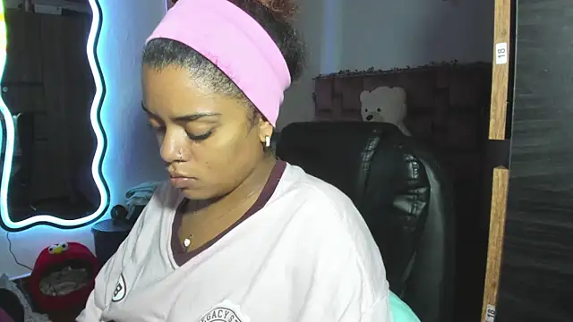 Snapshot of ladyrd1 chatting on 02.23.26 ladyrd1 online show from 02.23.26