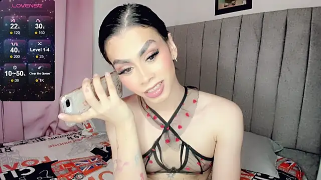 Snapshot of Jimmenna_ chatting on 01.17.25 Jimmenna online show from 01.17.25