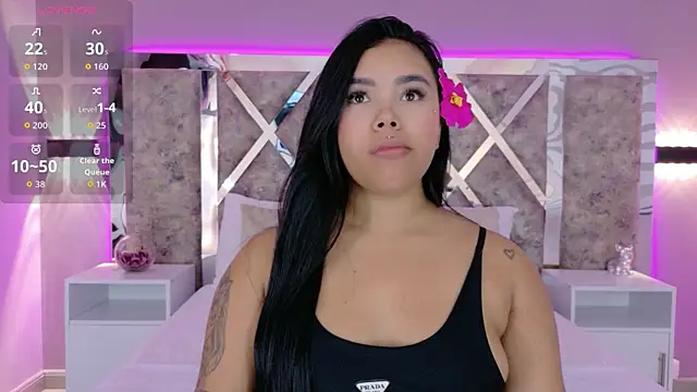 MarianaGarciaa   online show from 11.14.25