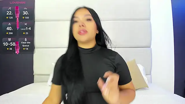 MarianaGarciaa   online show from 05.27.26