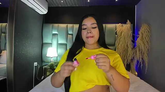 MarianaGarciaa   online show from 06.16.26