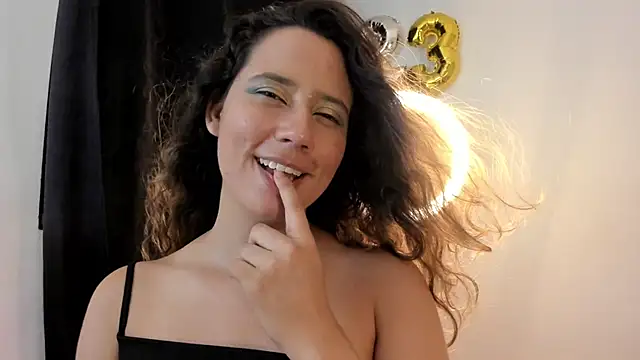 lovely kitt online show from 03.05.25