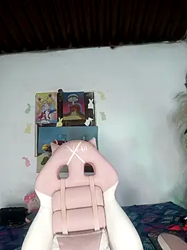 lovely kitt online show from 04.30.26