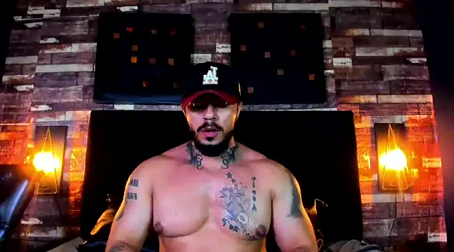 Van Velckan online show from 01.14.25