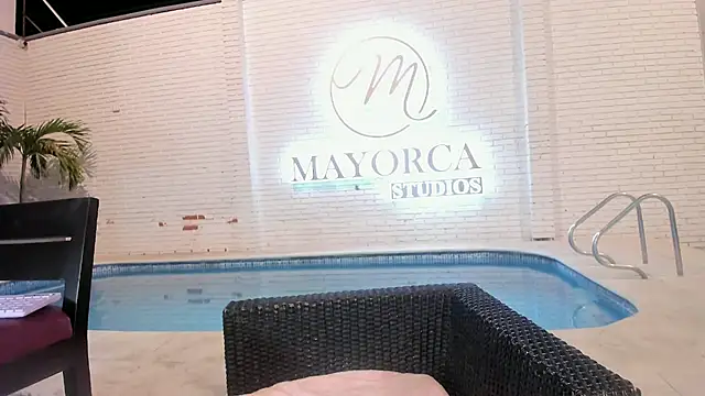 Snapshot of sabrinamilani chatting on 11.08.25 sabrinamilani online show from 11.08.25