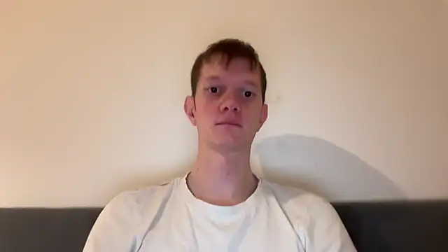 Snapshot of Cube933 chatting on 10.11.25 Cube933 online show from 10.11.25