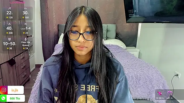 Snapshot of isa_bellaa0 chatting on 02.13.25 isa bellaa0 online show from 02.13.25