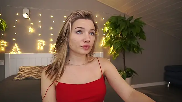 IceDanielles online show from 12.31.24