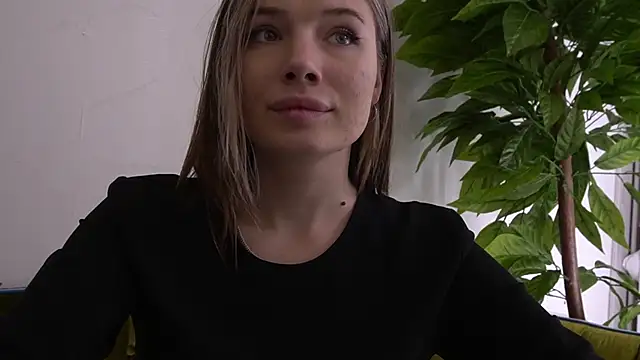 IceDanielles online show from 01.27.25