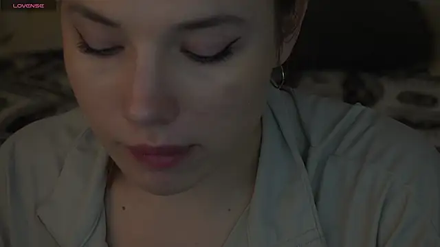 IceDanielles online show from 11.10.25