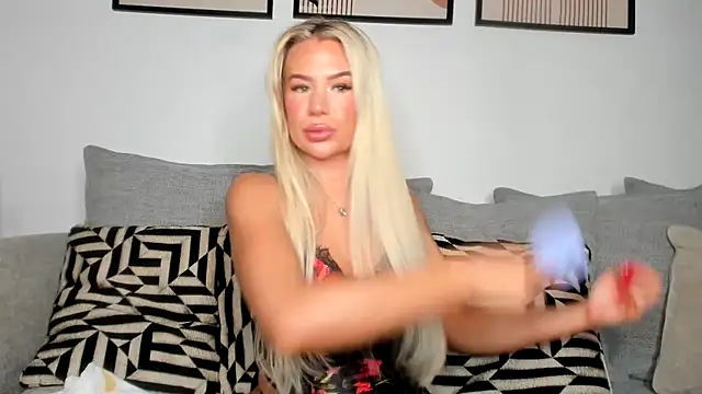 Snapshot of Alexia-Lee chatting on 02.21.26 Alexia-Lee online show from 02.21.26