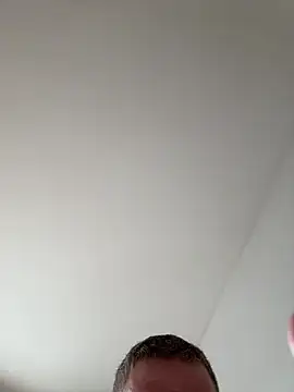 Snapshot of wright87 chatting on 04.10.26 wright87 online show from 04.10.26