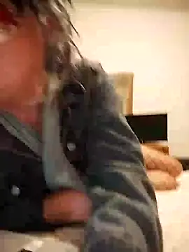 Snapshot of MATTIS11 chatting on 12.06.24 MATTIS11 online show from 12.06.24