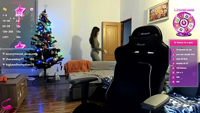 Snapshot of PlayfulGoddess chatting on 01.23.25 PlayfulGoddess online show from 01.23.25